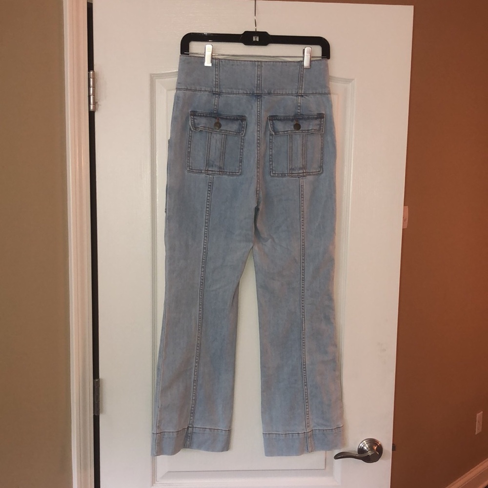 Ulla Johnson High-Rise Wide Leg Light Wash Ellis Jeans, Size 6. - Picture 7 of 15